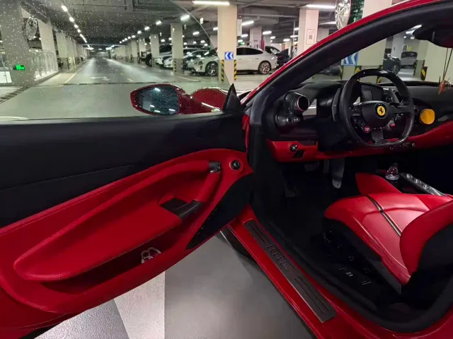 Ferrari F8 — Фото автомобиля 7