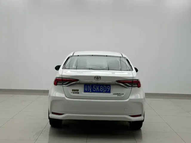 Toyota Corolla — Фото автомобиля 6