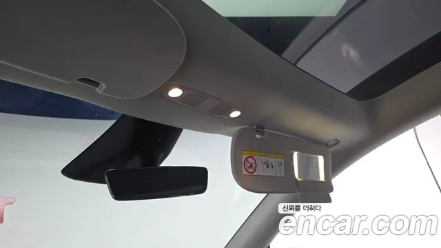 Tesla Model Y — Фото автомобиля 19