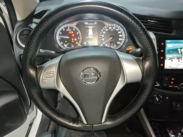 Nissan Terra — Фото автомобиля 10