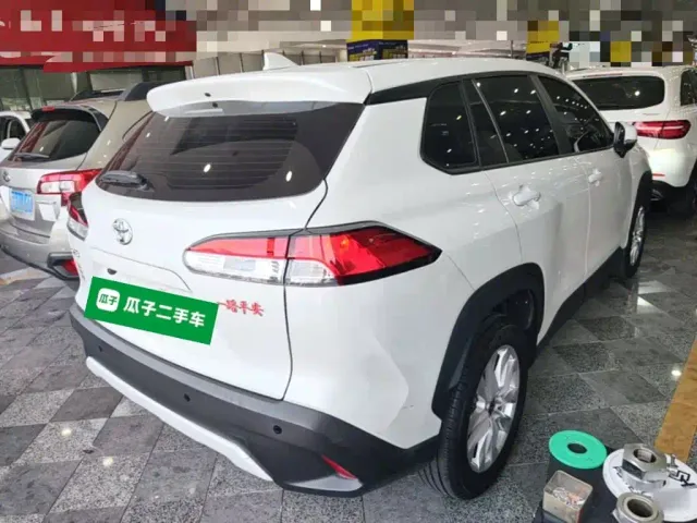 Toyota Corolla Cross — Фото автомобиля 6