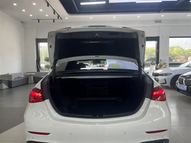 Mercedes-Benz C-Class — Фото автомобиля 14