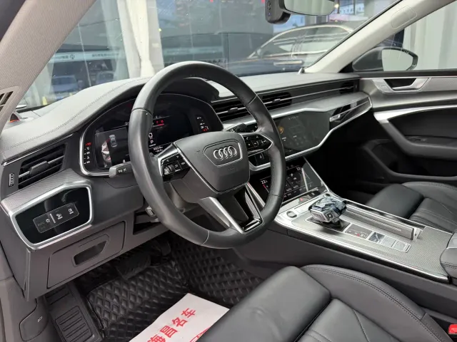 Audi A7 — Фото автомобиля 4