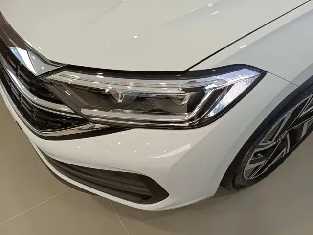 Volkswagen Sagitar — Фото автомобиля 23