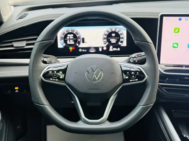 Volkswagen Passat — Фото автомобиля 6