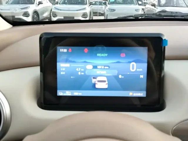 Wuling Hongguang Mini EV — Фото автомобиля 11