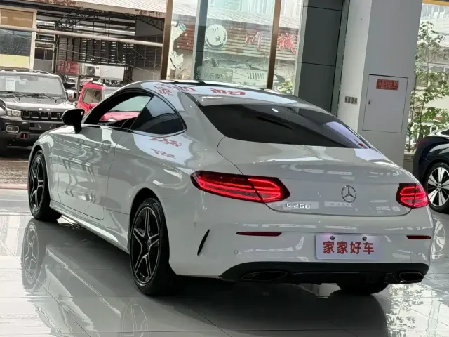 Mercedes-Benz C-Class — Фото автомобиля 16
