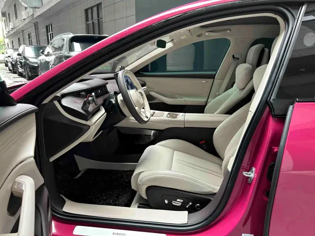 Xiaomi SU7 — Фото автомобиля 13