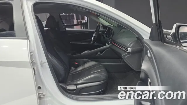 Hyundai AVANTE Новый Avante (CN7) — Фото автомобиля 10