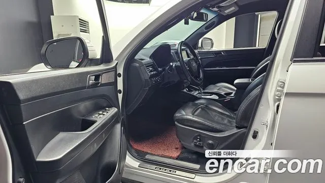 KG_Mobility_Ssangyong Rexton Новый Rexton Sport Khan Дизель 2.2 4WD — Фото автомобиля 10