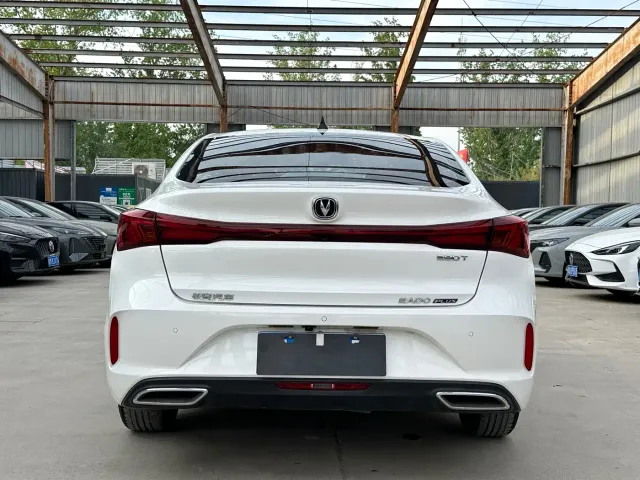 Changan Eado — Фото автомобиля 8