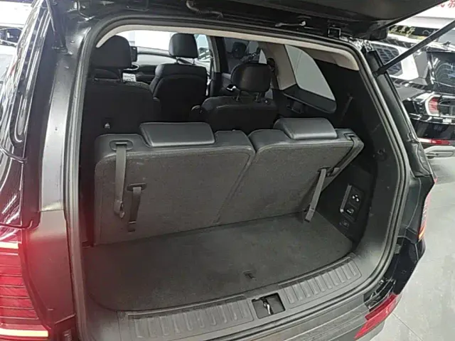 Hyundai Santa Fe — Фото автомобиля 18