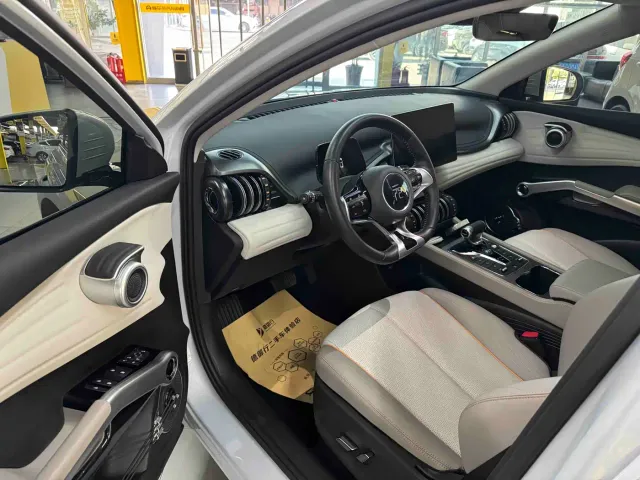 BYD Yuan PLUS — Фото автомобиля 4