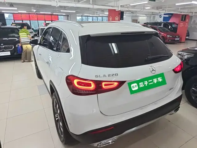 Mercedes-Benz GLA-Class — Фото автомобиля 4