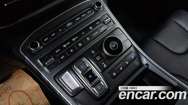 Hyundai Santafe Новый Santa Fe Бензин 2.5T 2WD — Фото автомобиля 9