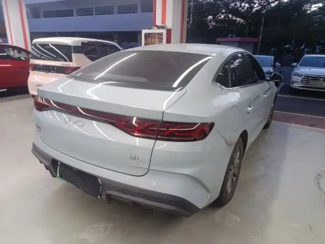 BYD Qin L — Фото автомобиля 6