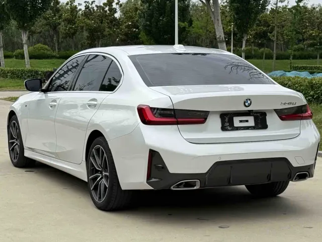 BMW 3 Series — Фото автомобиля 14