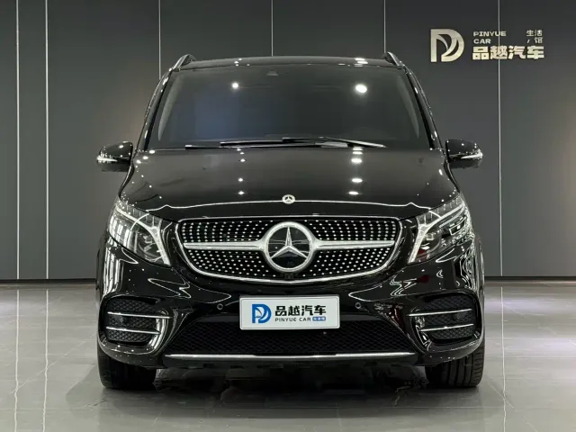 Mercedes-Benz V-Class — Фото автомобиля 2