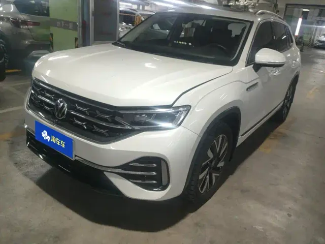 Фотография автомобиля — Volkswagen Tayron