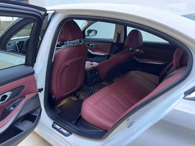 BMW 3 Series — Фото автомобиля 9