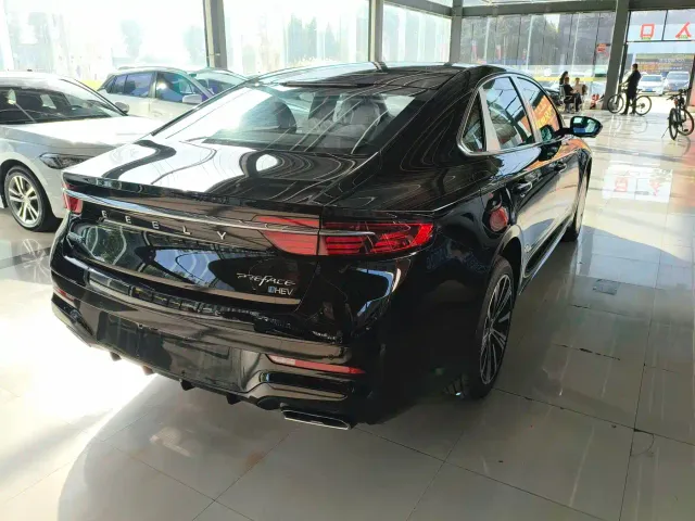 Geely Xingrui — Фото автомобиля 10