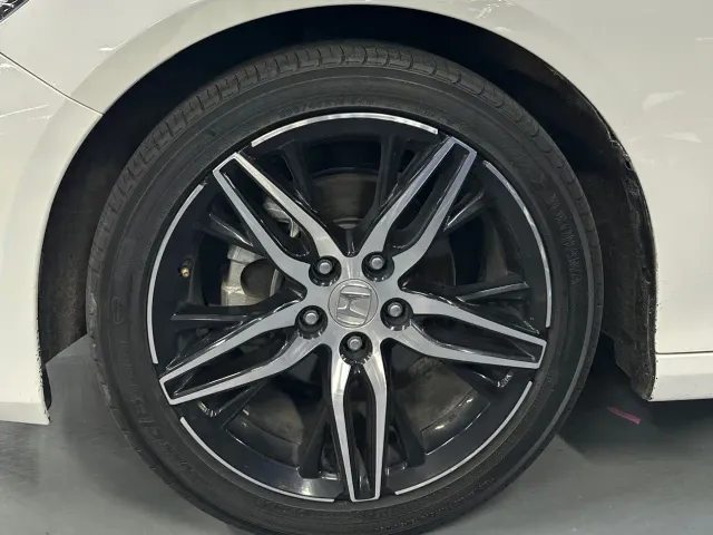 Honda Accord — Фото автомобиля 11