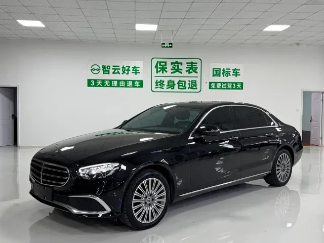 Фотография автомобиля — Mercedes-Benz E-Class
