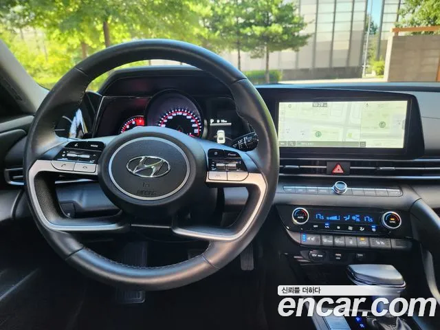 Hyundai AVANTE Avante (CN7) — Фото автомобиля 16