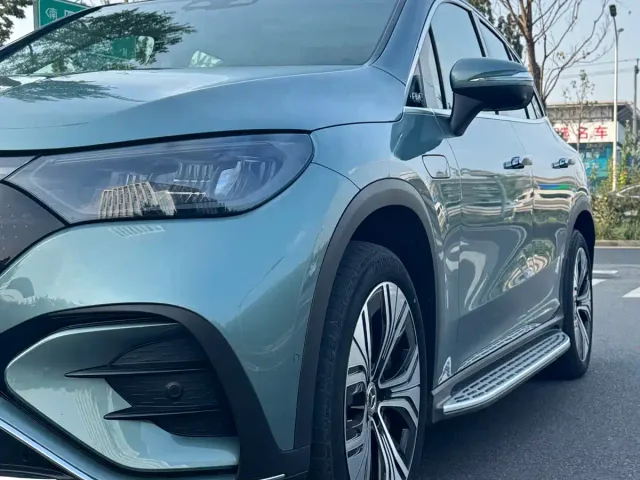 Mercedes-Benz EQE SUV — Фото автомобиля 7