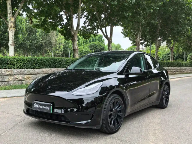 Фотография автомобиля — Tesla Model Y