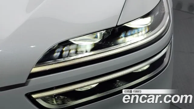Genesis GV70 2.5T Бензин AWD — Фото автомобиля 21