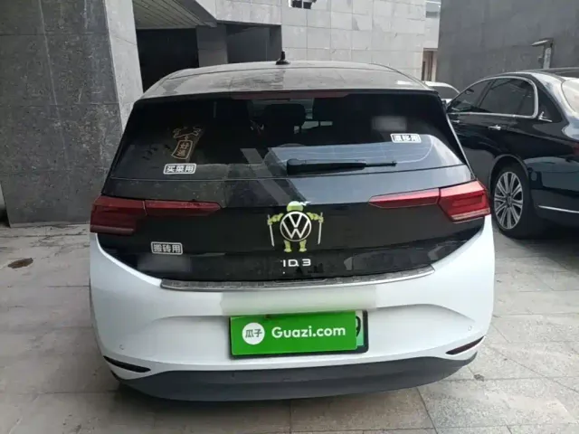 Volkswagen ID.3 — Фото автомобиля 5
