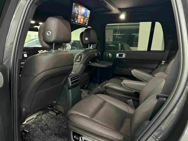 Li Auto L9 — Фото автомобиля 5