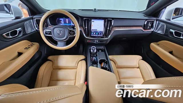 Вольво V60 V60 Cross Country 2 поколение B5 Ultimate AWD — Фото автомобиля 6