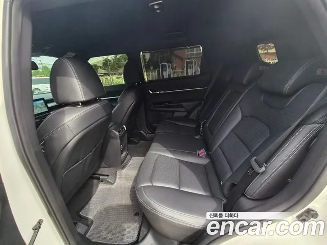 KGM Torres — Фото автомобиля 12