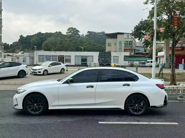 BMW 3 Series — Фото автомобиля 3