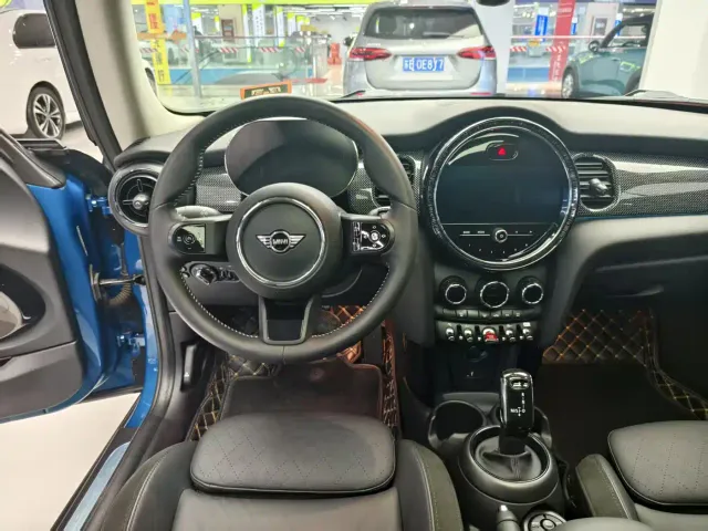MINI Hatch — Фото автомобиля 7