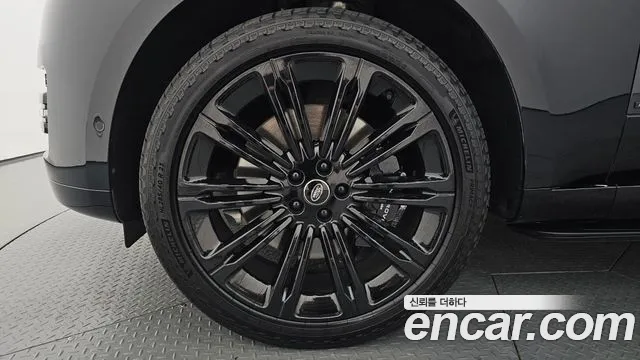 Land Rover Range Rover — Фото автомобиля 4