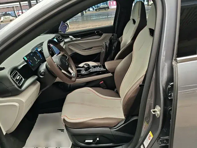 BYD Qin PLUS — Фото автомобиля 14