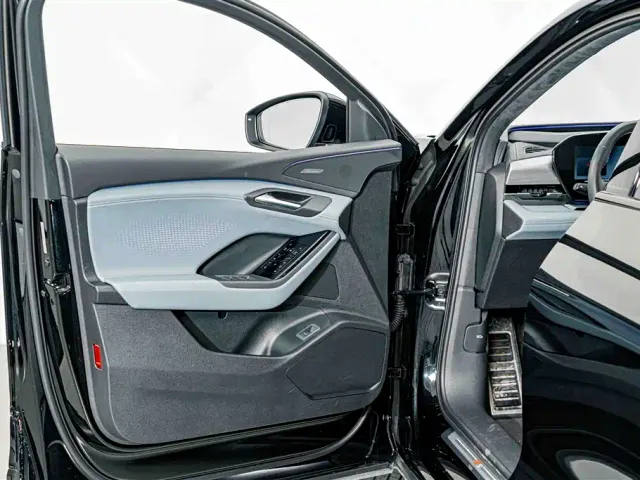 Audi Q6L Sportback e-tron — Фото автомобиля 18