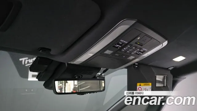 Toyota Alphard — Фото автомобиля 19
