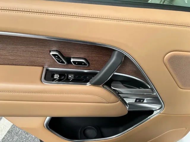 Land Rover Range Rover — Фото автомобиля 23
