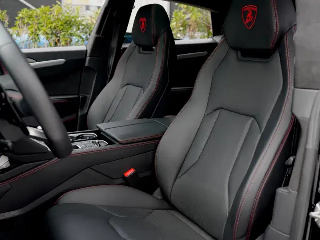 Lamborghini Urus — Фото автомобиля 16