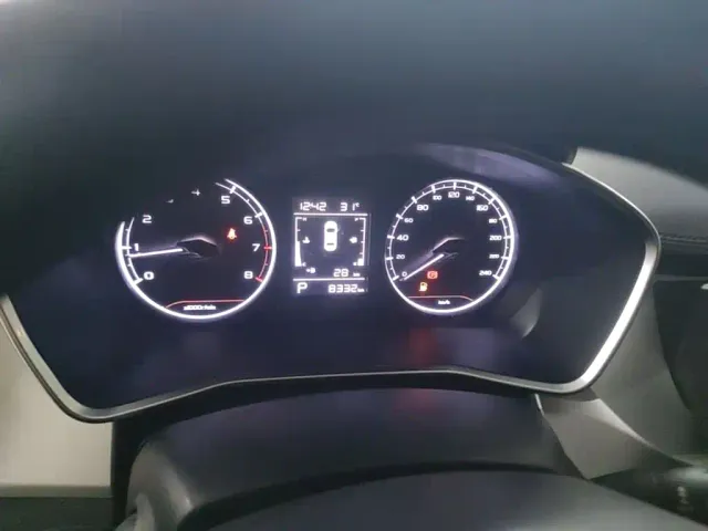 Geely Binyue — Фото автомобиля 15