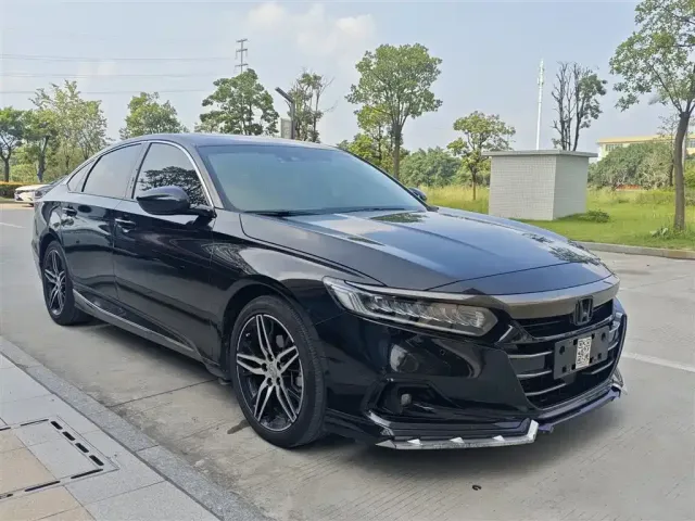 Honda Accord — Фото автомобиля 6