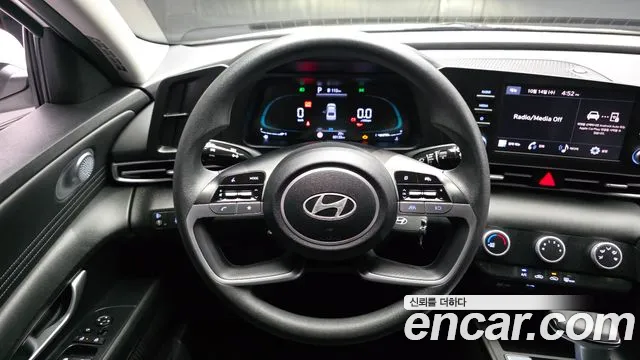 Hyundai Avante — Фото автомобиля 19