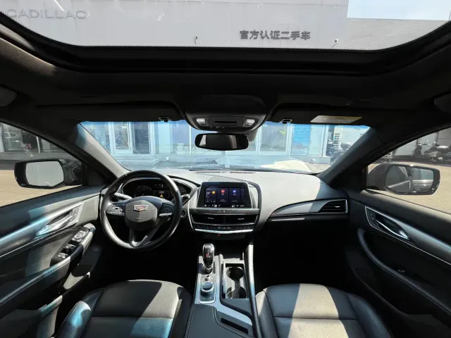 Cadillac CT5 — Фото автомобиля 16