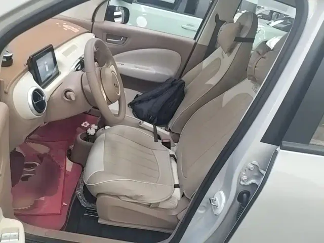 Wuling Hongguang Mini EV — Фото автомобиля 14
