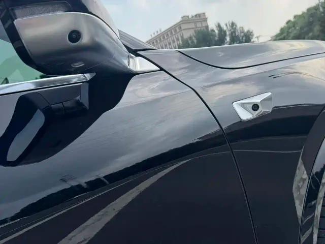 Li Auto L9 — Фото автомобиля 23
