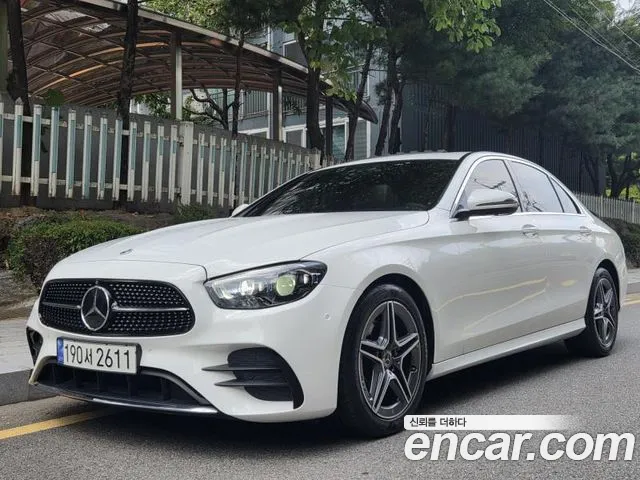 Фотография автомобиля — Mercedes-Benz E-Class W213